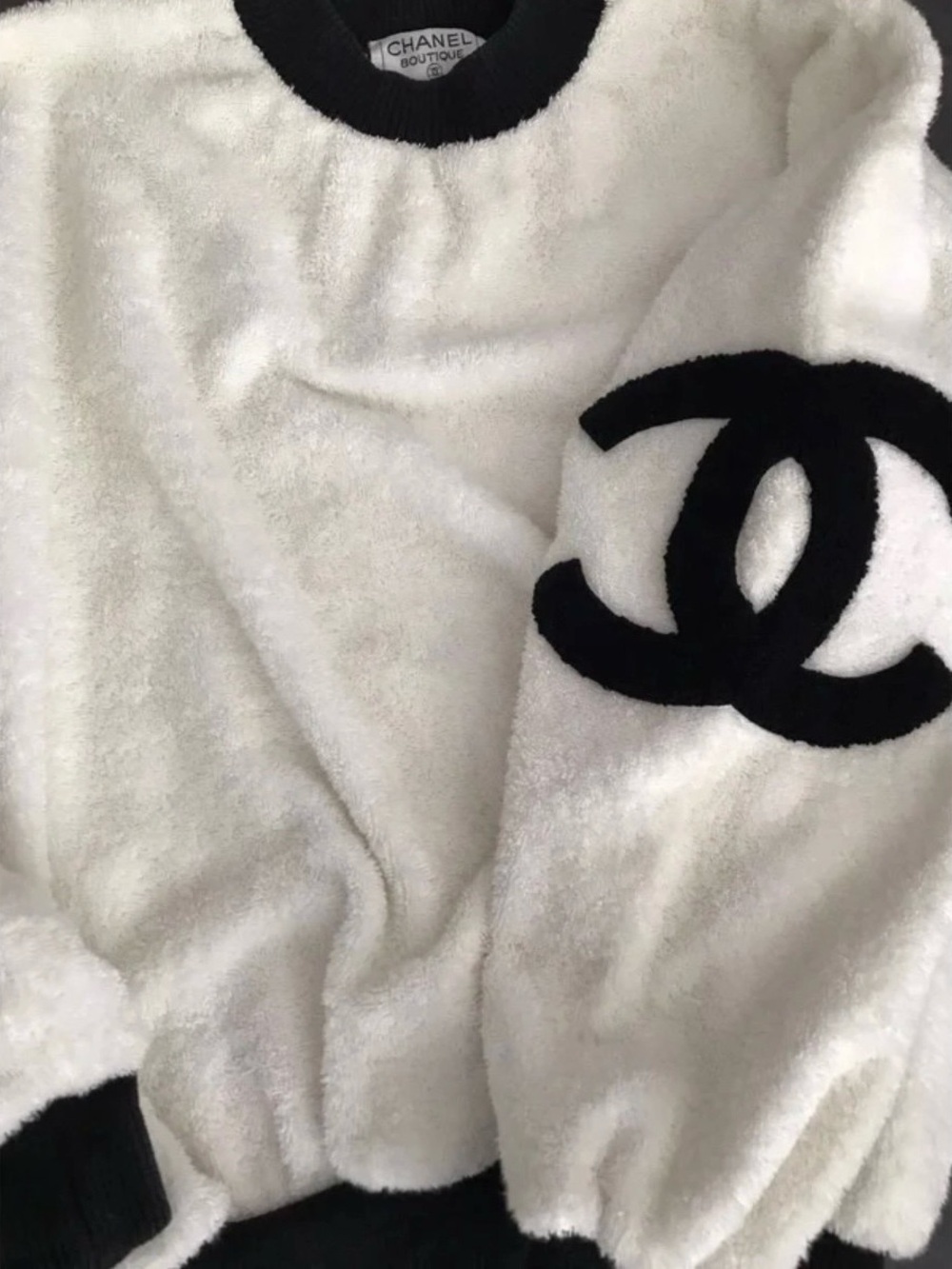 CHANEL Terry Crewneck - Picture 3 of 6